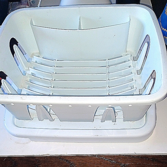 Mini RV dish strainer - Picture 2 of 5